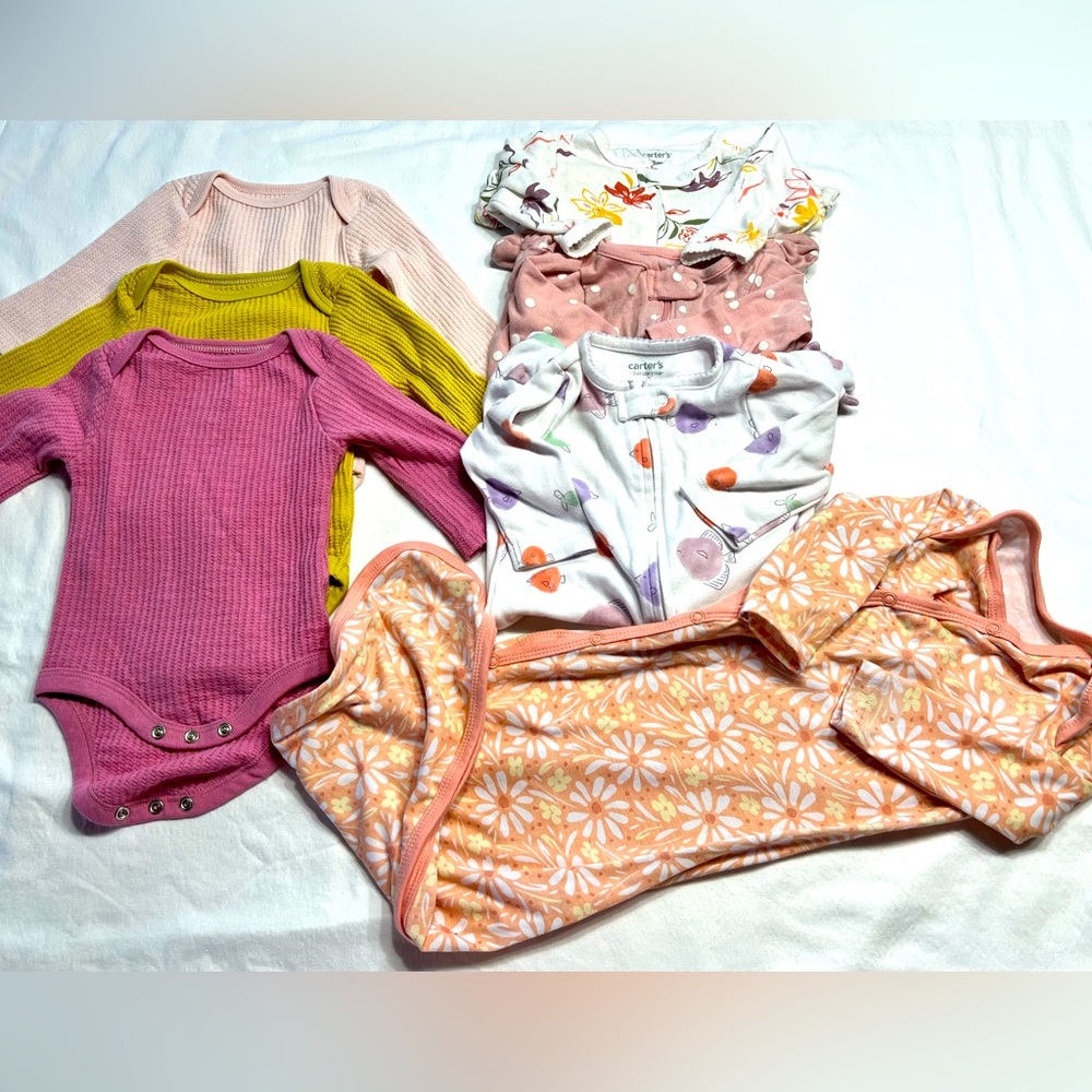 0-3 mos and 3 mos long sleeve onesies, 3 are footed and 1 long gown tie bottom.